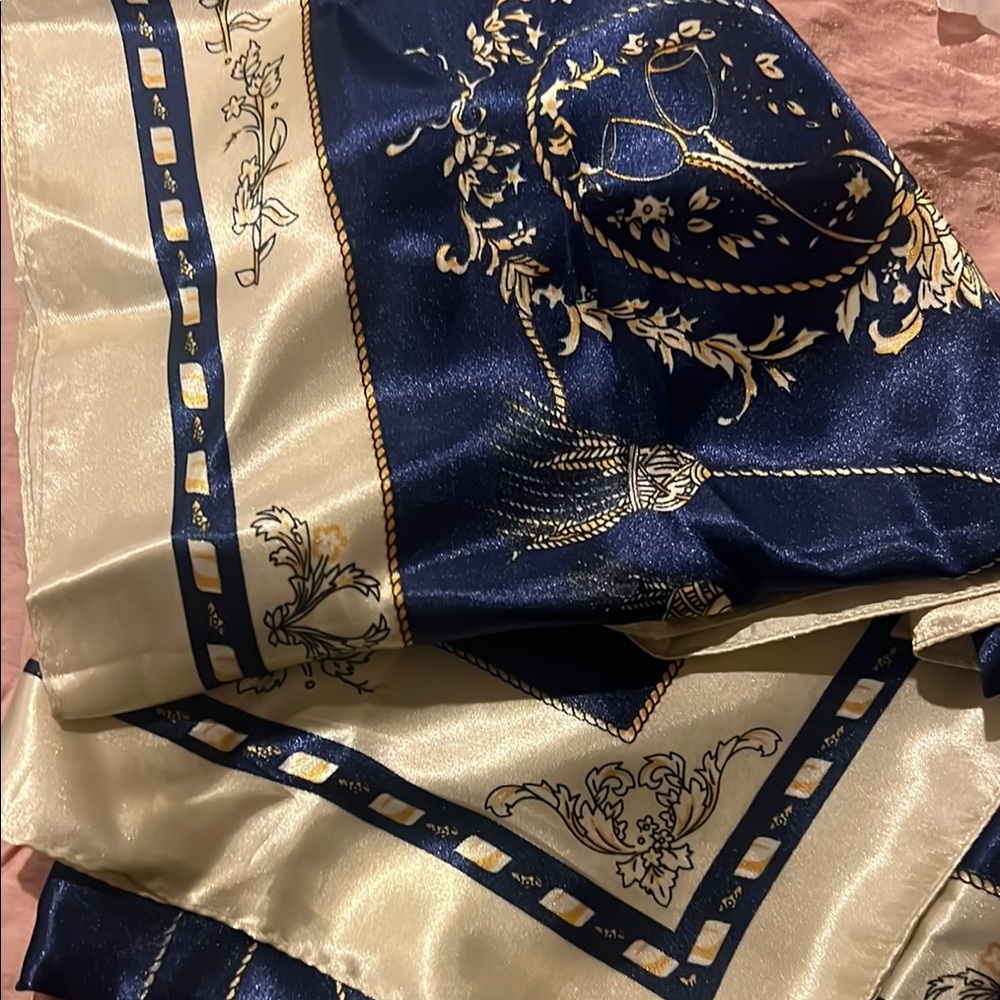 Elegant Navy and Cream Scarf